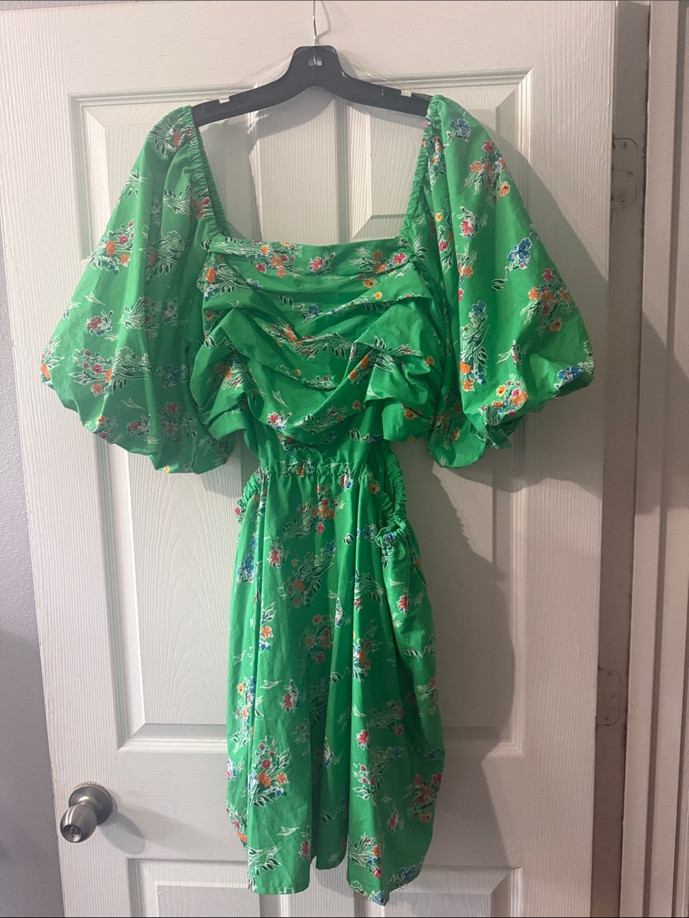Green Floral Puff-Sleeve Ruched Dress